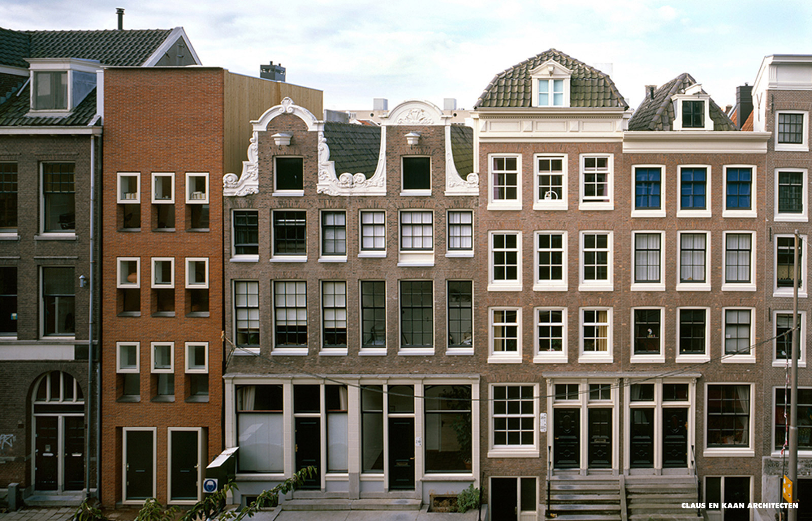 Pef grafiek Republiek KAAN-Architecten-Hoogte-and-Laagte-Kadijk-Amsterdam-1 - KAAN Architecten